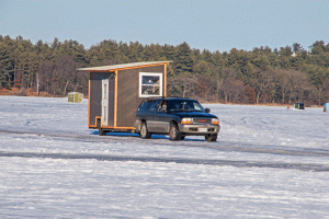 ice-fishing-shacks-lake-menomin-17-2-1687